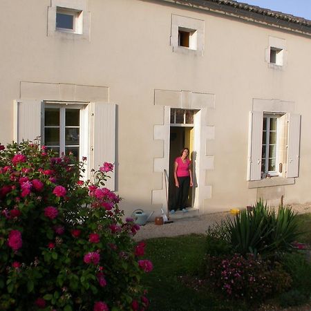 Chambres D'Hotes L'En Haut Des Vignes Merignac  Экстерьер фото