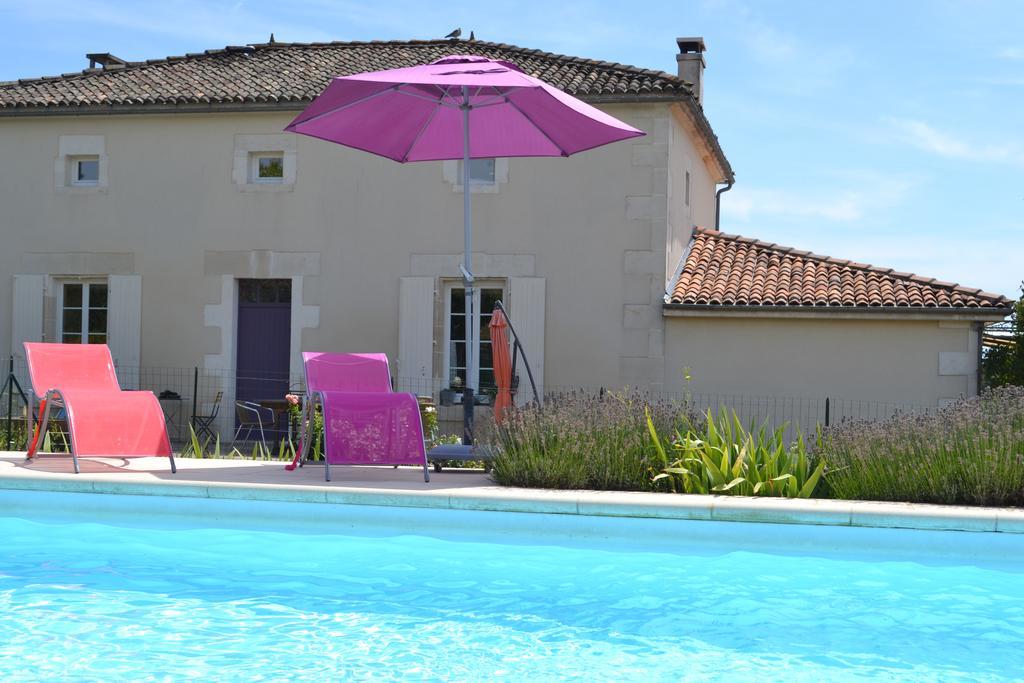 Chambres D'Hotes L'En Haut Des Vignes Merignac  Экстерьер фото
